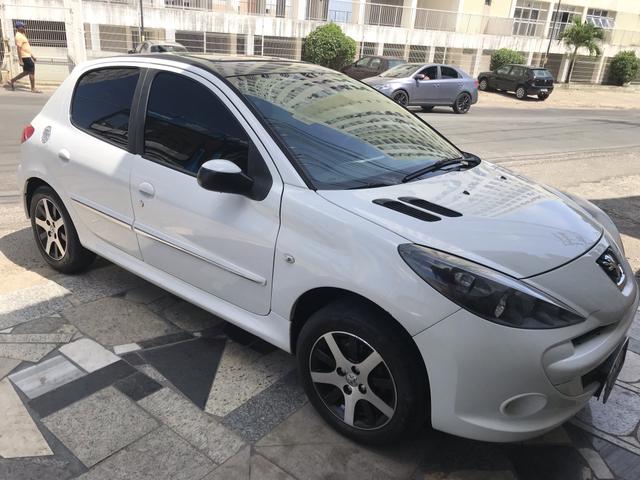 Peugeot 207 Quiksilver teto solar, aro 15, black piano, branco, completo