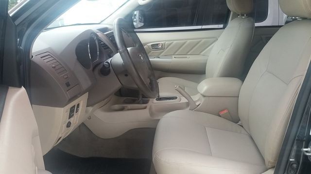 Toyota hiluzz sw4 srv 3.0 diesel 4*4 unico dono - Foto 11
