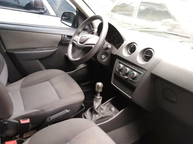 Gm/ Celta LT 1.0 Flex/GNV/completo/ 2012/ R$ 18.000,00 - Foto 6