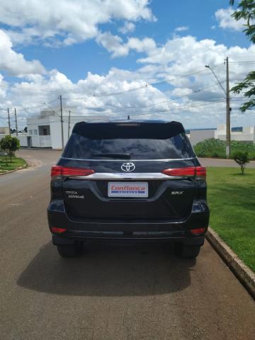 HILUX SW4 2016/2017 2.8 SRX 4X4 7 LUGARES 16V TURBO INTERCOOLER DIESEL 4P AUTOMÁTICO - Foto 7