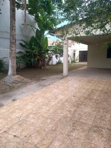 Ampla residência próxima ao mar! - Foto 13