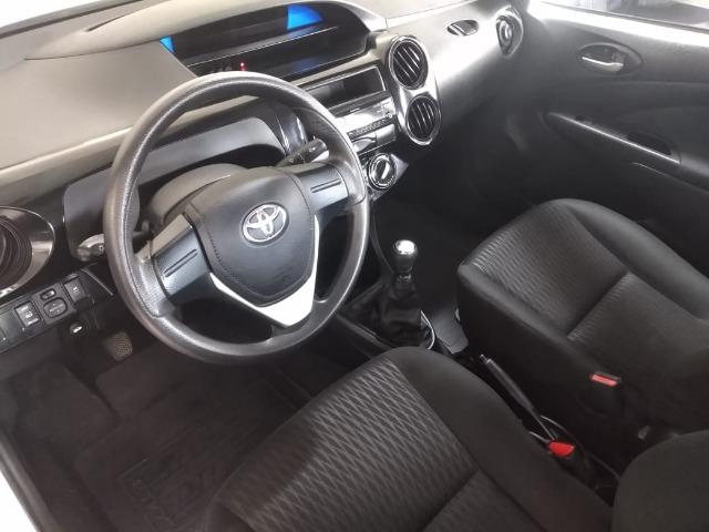Etios X Sedan 1.5 Flex 16V Mec - Foto 8