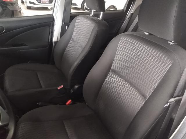 Etios X Sedan 1.5 Flex 16V Mec - Foto 9