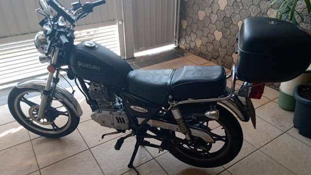 MOTO SUZUKI INTRUDER 125 CC