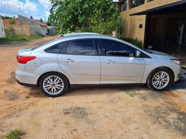 FOCUS SEDAN 2016