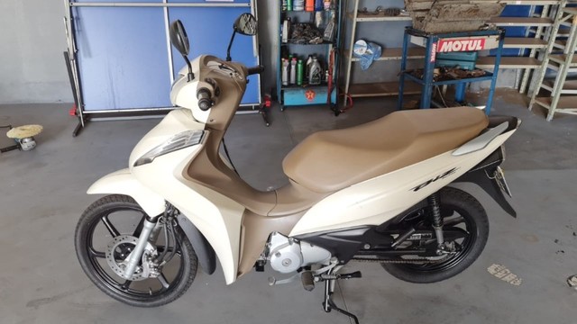 VENDO BIZ LX ANO 2019