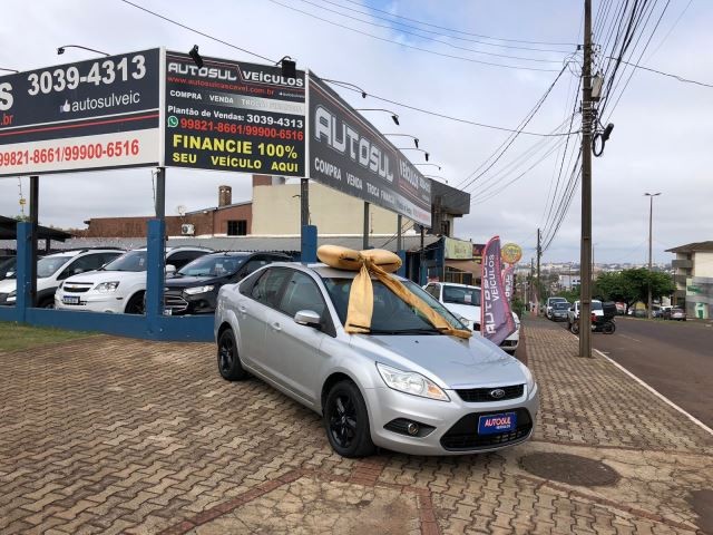 FORD FOCUS 1.6 GL SEDAN 8V FLEX 4P MANUAL