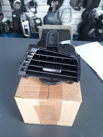 Difusor de Ar Honda City 09/14 Direito Original