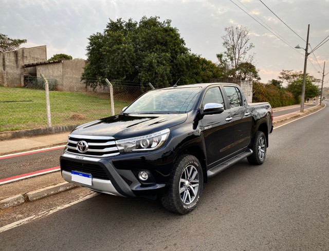 TOYOTA HILUX SRX 2018 4X4