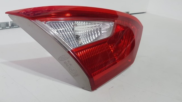 Lanterna Esquerda Tampa Ford Focus Sedan 2013 2014 2015 - Foto 2