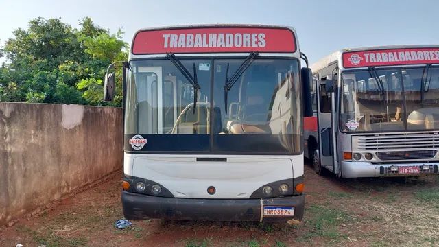 Ônibus a venda