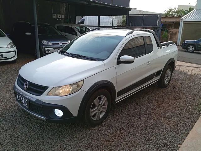 VW - Volkswagen Saveiro Cross 1.6 C.E. Branca 2012 - Campo Grande