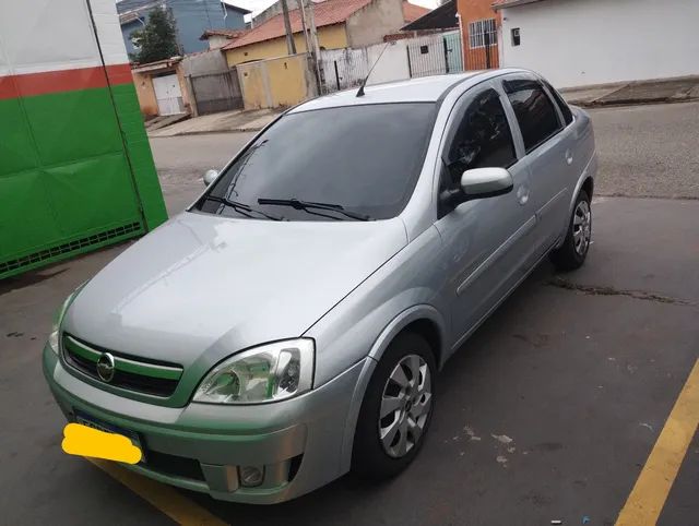 Corsa sedan Premium 1.4 2010 Motor - Uruguai automóveis