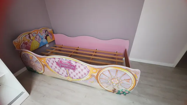 Vendo Bicama das Princesas Disney 360 reais - Móveis - Zona 07