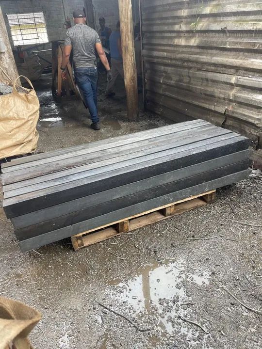 Palanque ou mourão de plástico reciclado - Foto 4