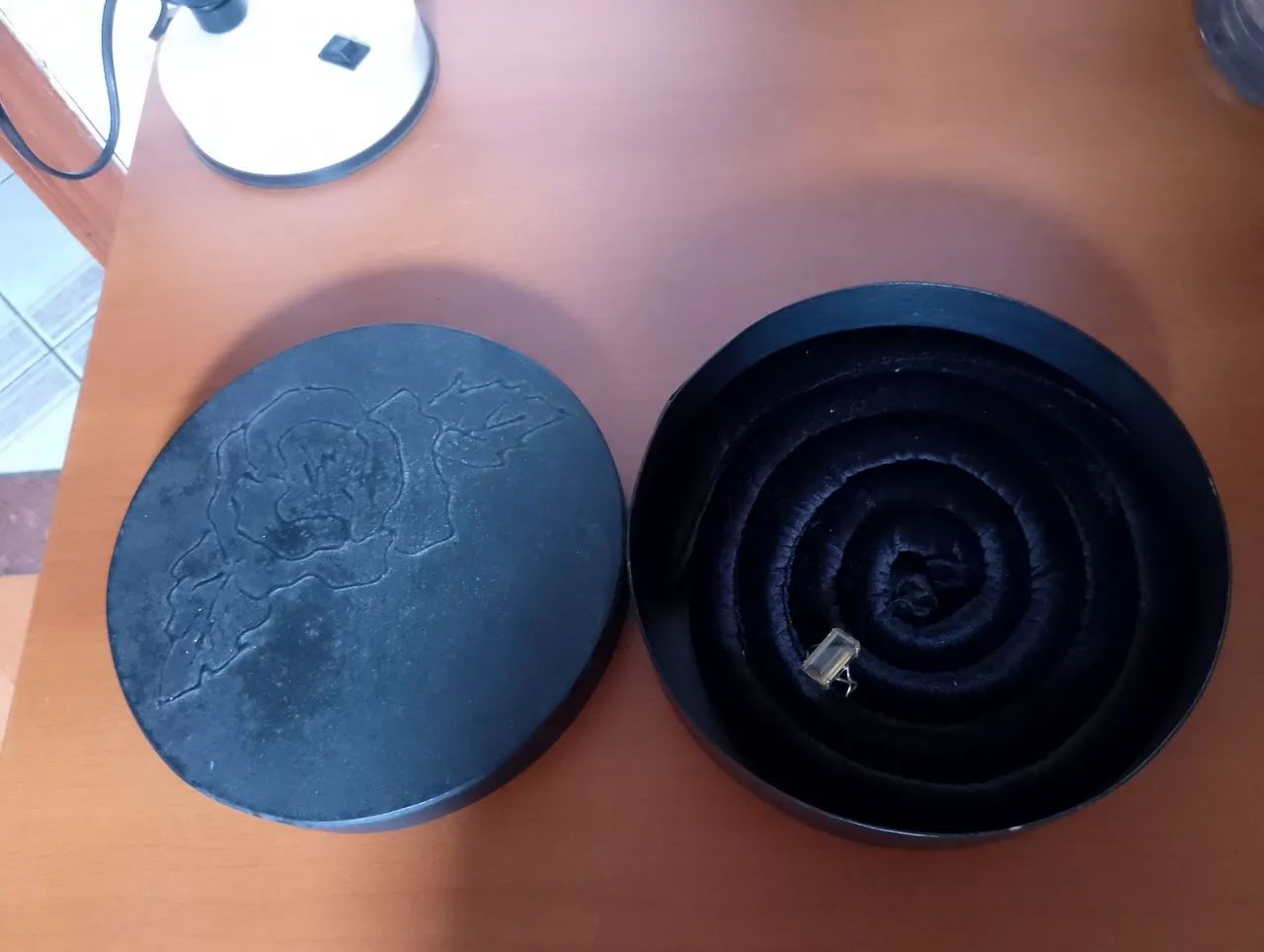 Caixa de Jóias Vintage em couro e praticamente sem uso 