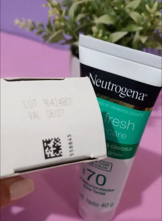 Protetor Solar Neutrogena Sem cor FPS70 - Foto 2