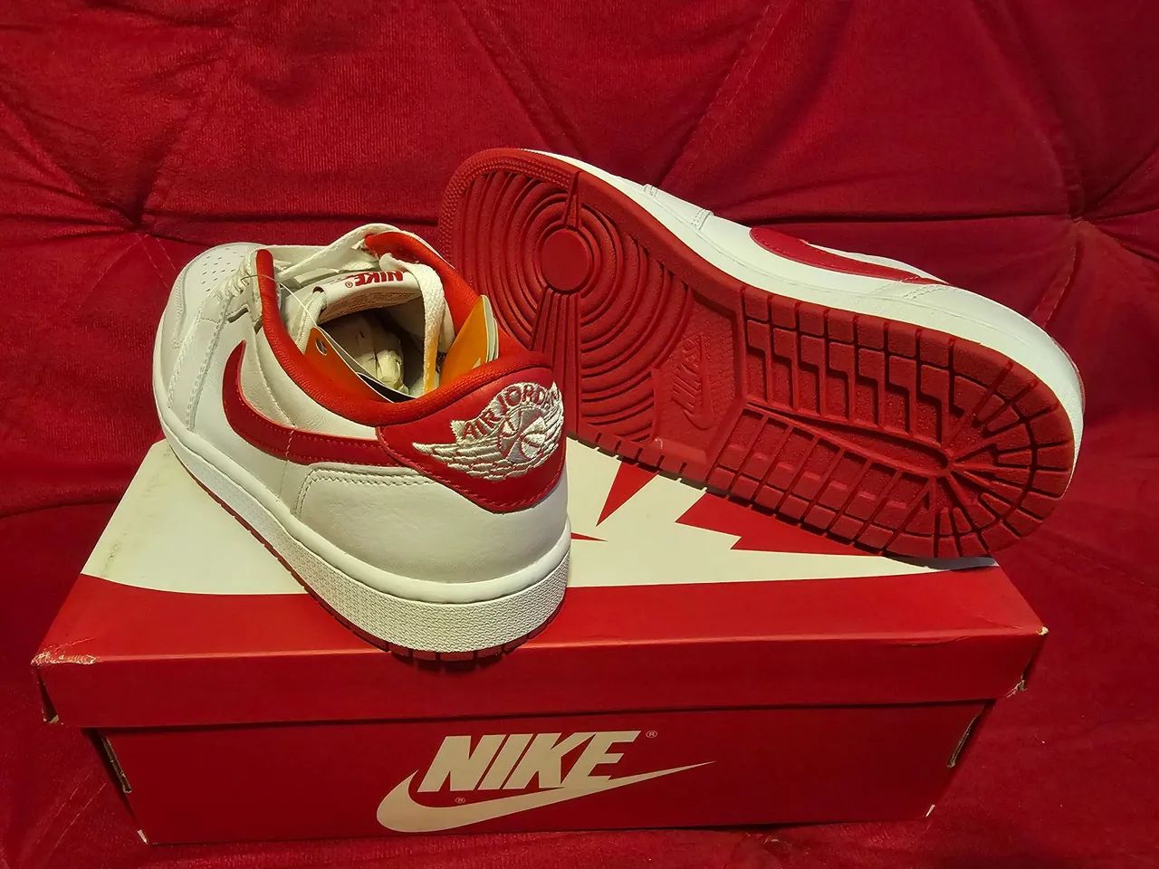 Tênis Nike Air Jordan 1 Low "UNIVERSITY RED" - Foto 3