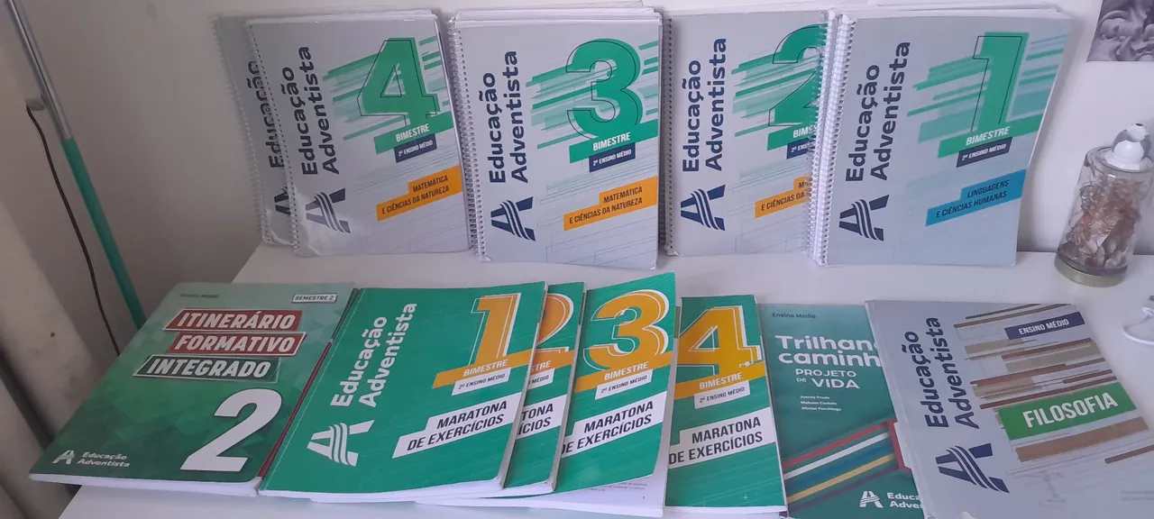 VENDO LIVROS 2° ANO - ESCOLAR ADVENTISTA 