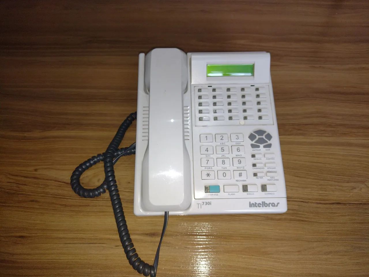 Kit de 4 telefones fixos - Intelbras e Panasonic - Foto 2