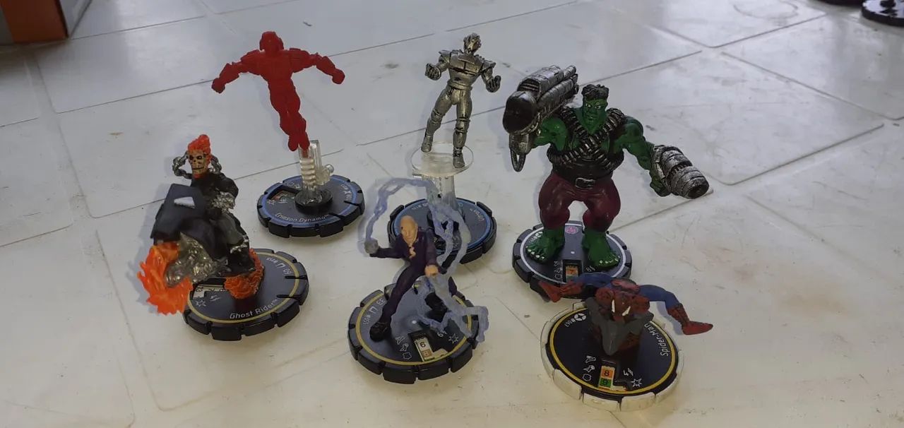 Lote completo + tabuleiro jogo Heroclix  - Foto 2