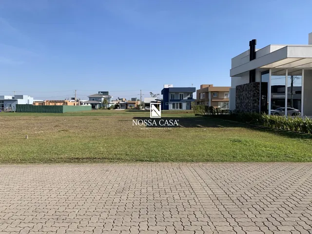Terreno no condomínio Reserva das Águas em Torres/RS.