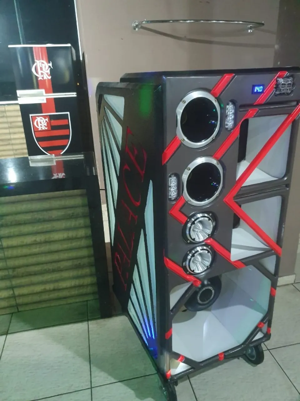 Caixa Bob Com Sub de 18" ( Muito potente )