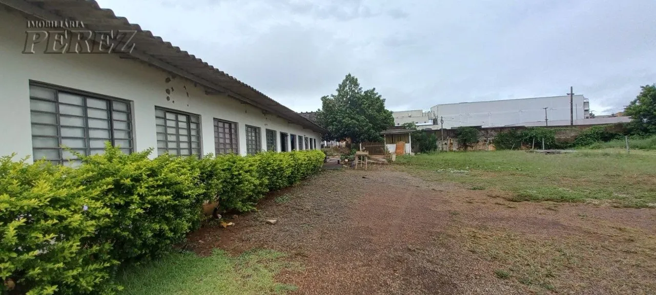 A Imobiliária Perez oferece a você mais uma ótima oportunidade de barracão para locação em