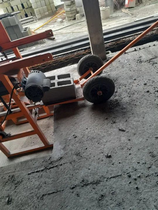 Maquina de Bloco Manual 321 - Foto 4