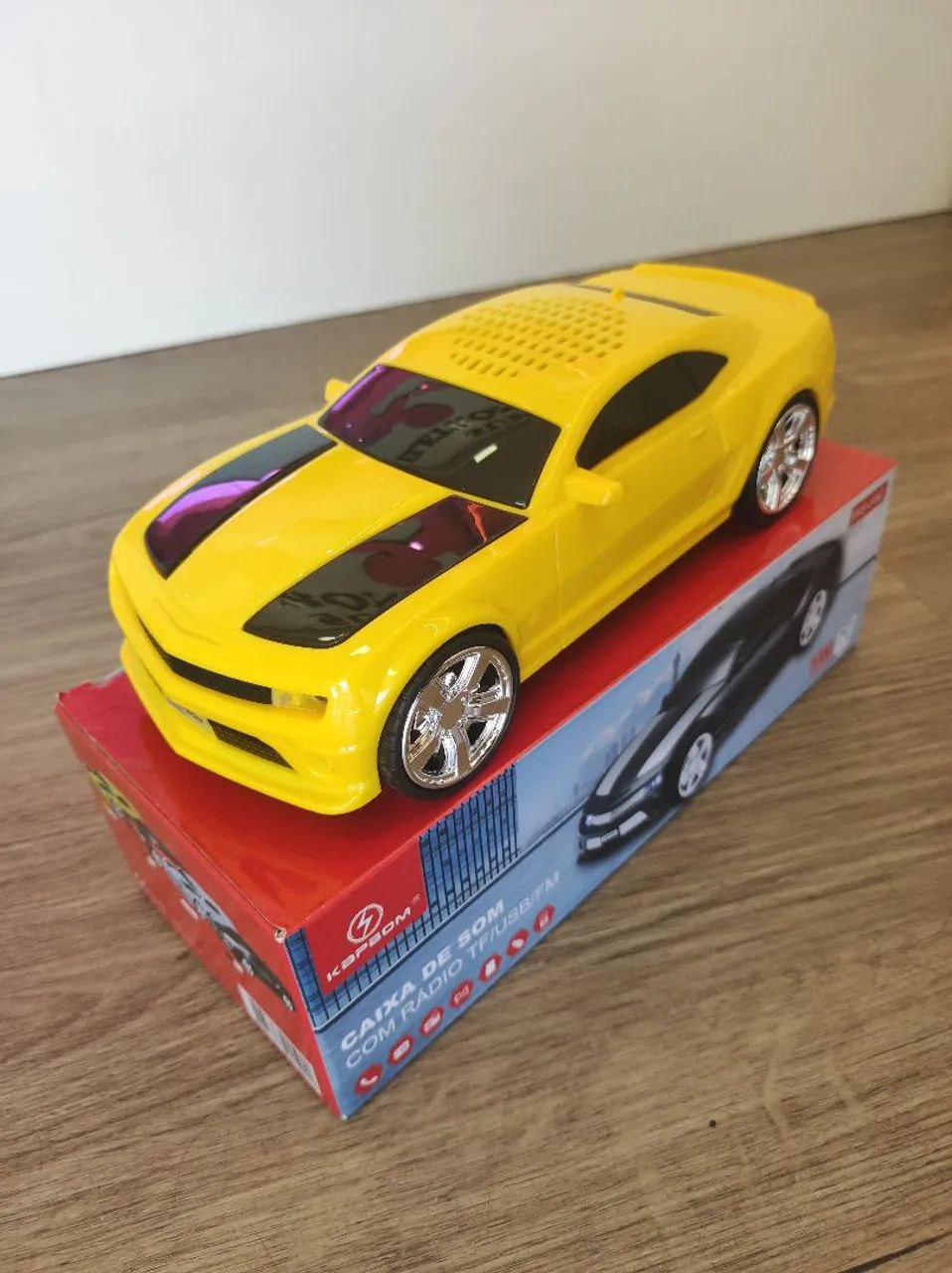 Caixa de Som com Rádio FM e USB - Carro
