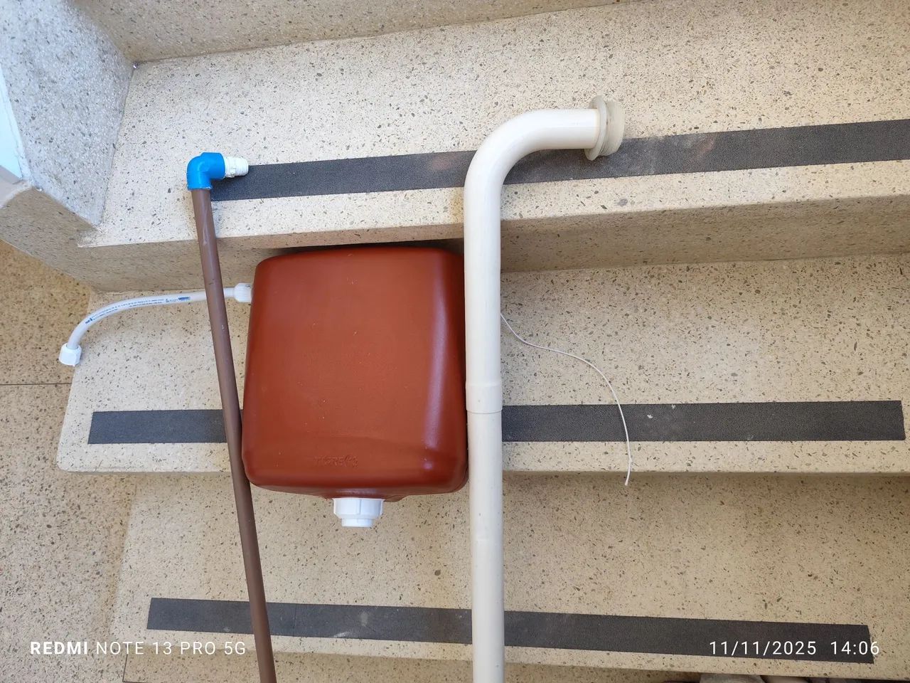 Flush Tank Kit with Flexible Coupling, Weldable Pipe, Discharge Pipe, Blue Elbow, LL Elbow64728432423553122