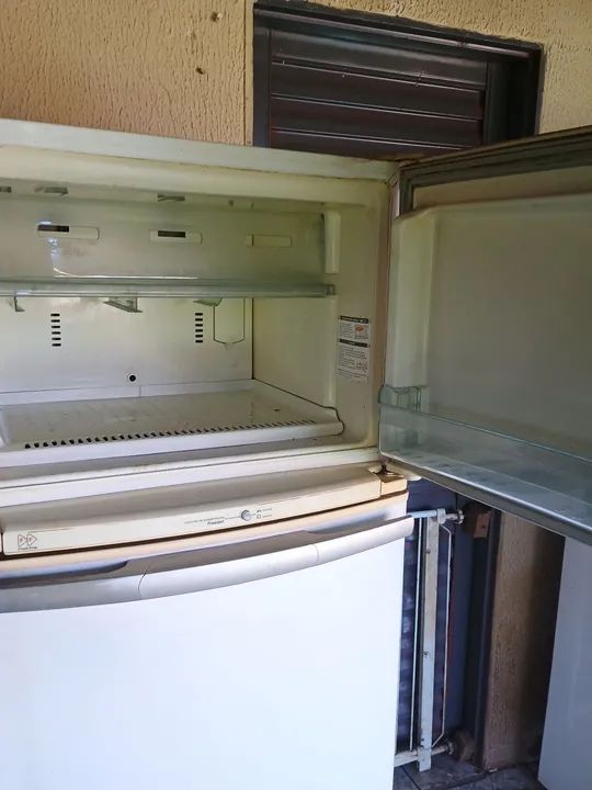 Geladeira Brastemp Duplex 350 litros FroostFree Original  - Foto 3