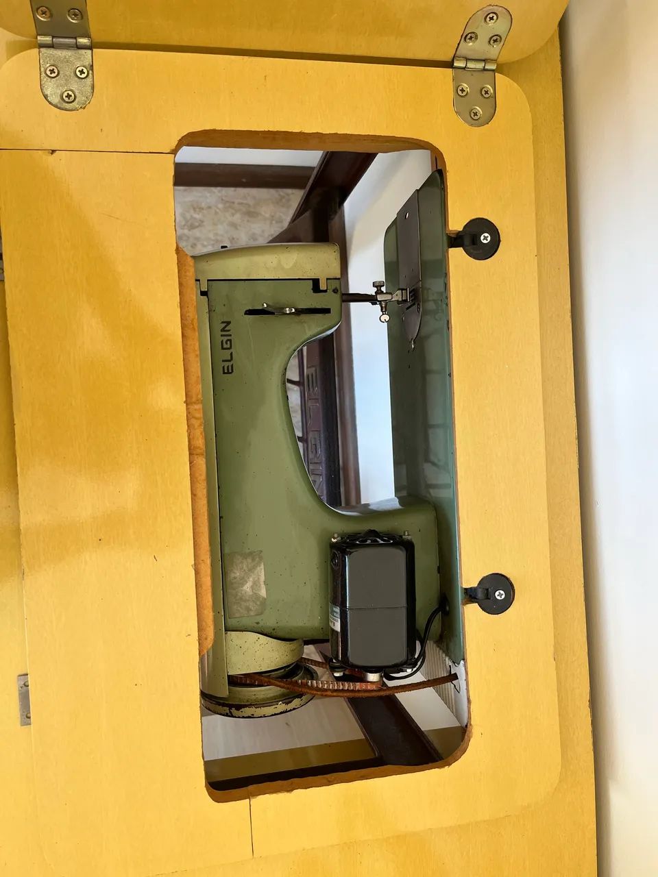 Máquina de costura Elgin65104884914435124