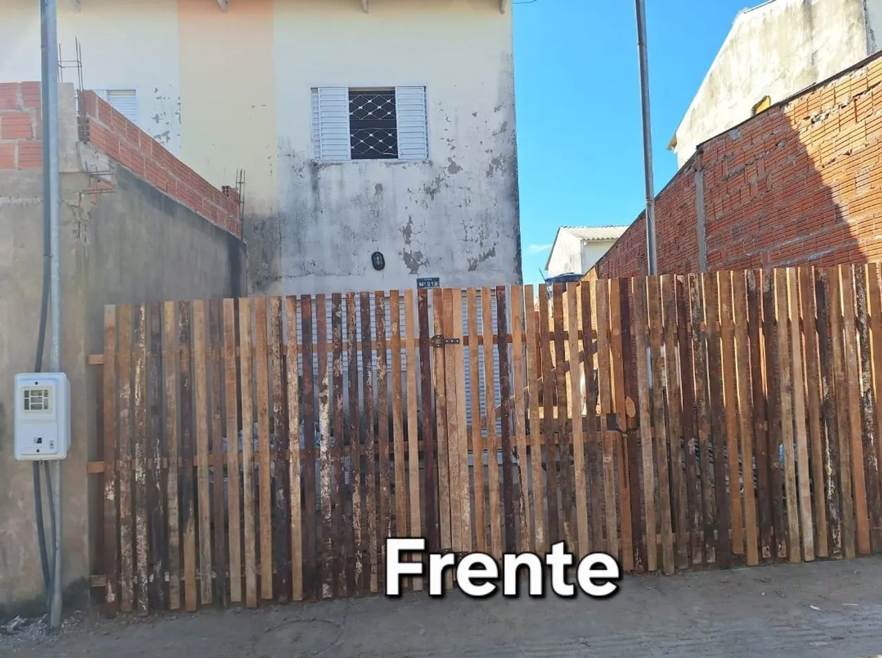 Vende-se casa de 2 piso loteamento Andirá