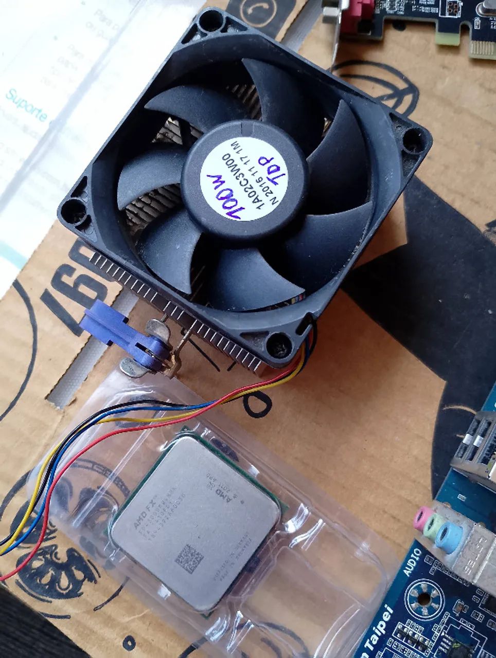 Processador AMD FX-4300 Socket AM3+ 3.8GHz (4.0GHz) (TDP 95W)