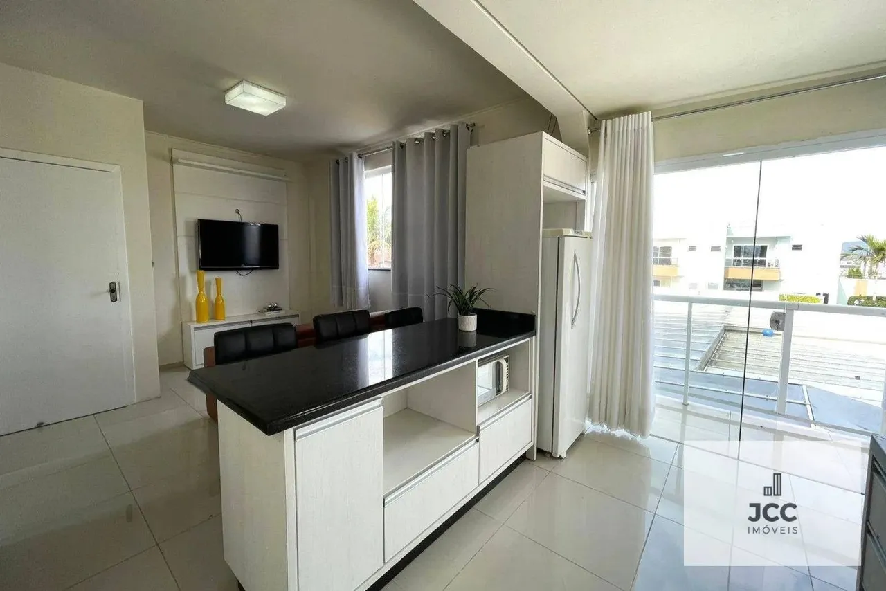 Apartamento com 1 dormitório para alugar, 66 m² por R$ 1.900,00/mês - Guanabara - Joinvill