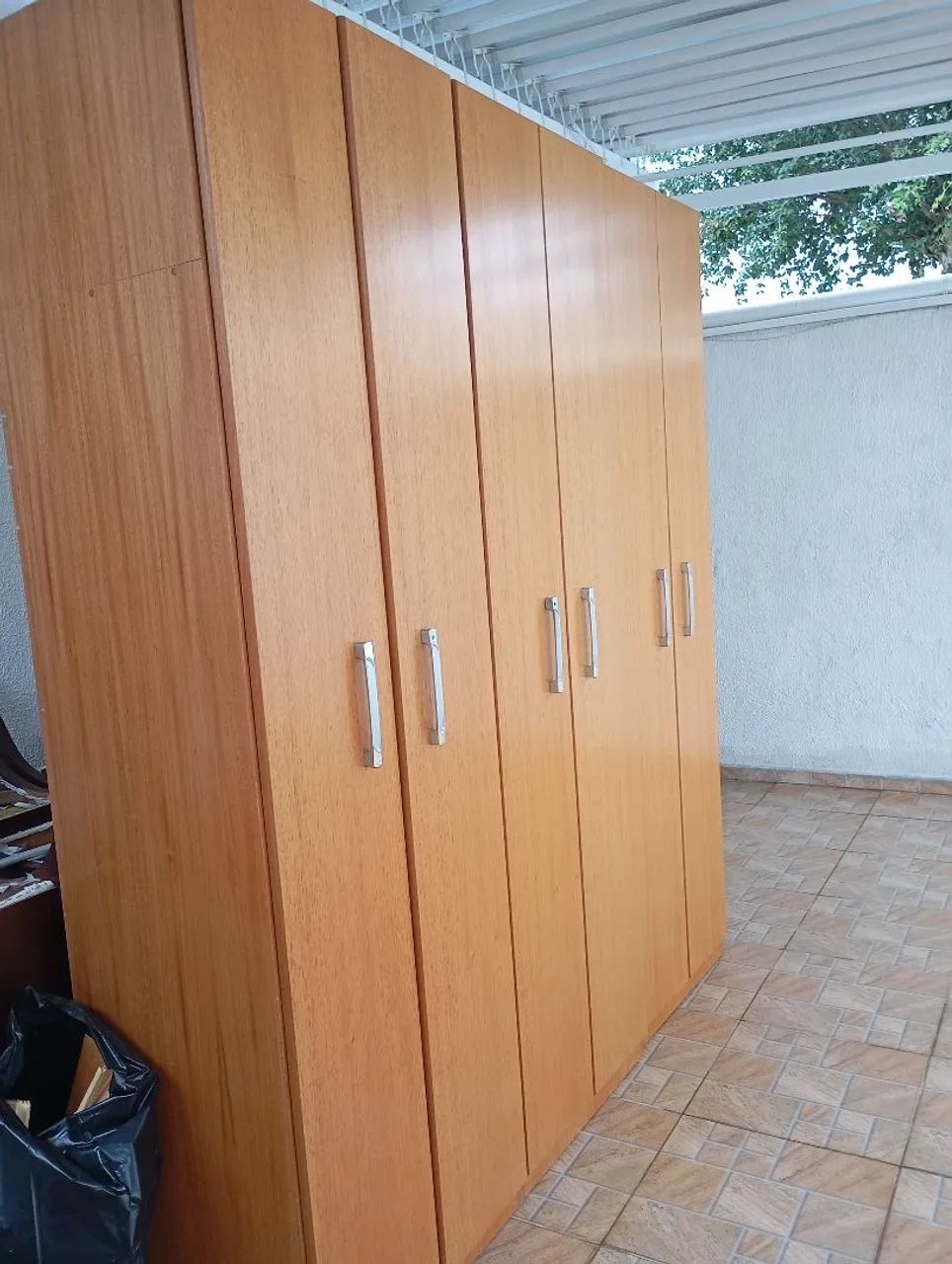 Guarda-roupa de 6 portas de madeira maciça - Foto 5