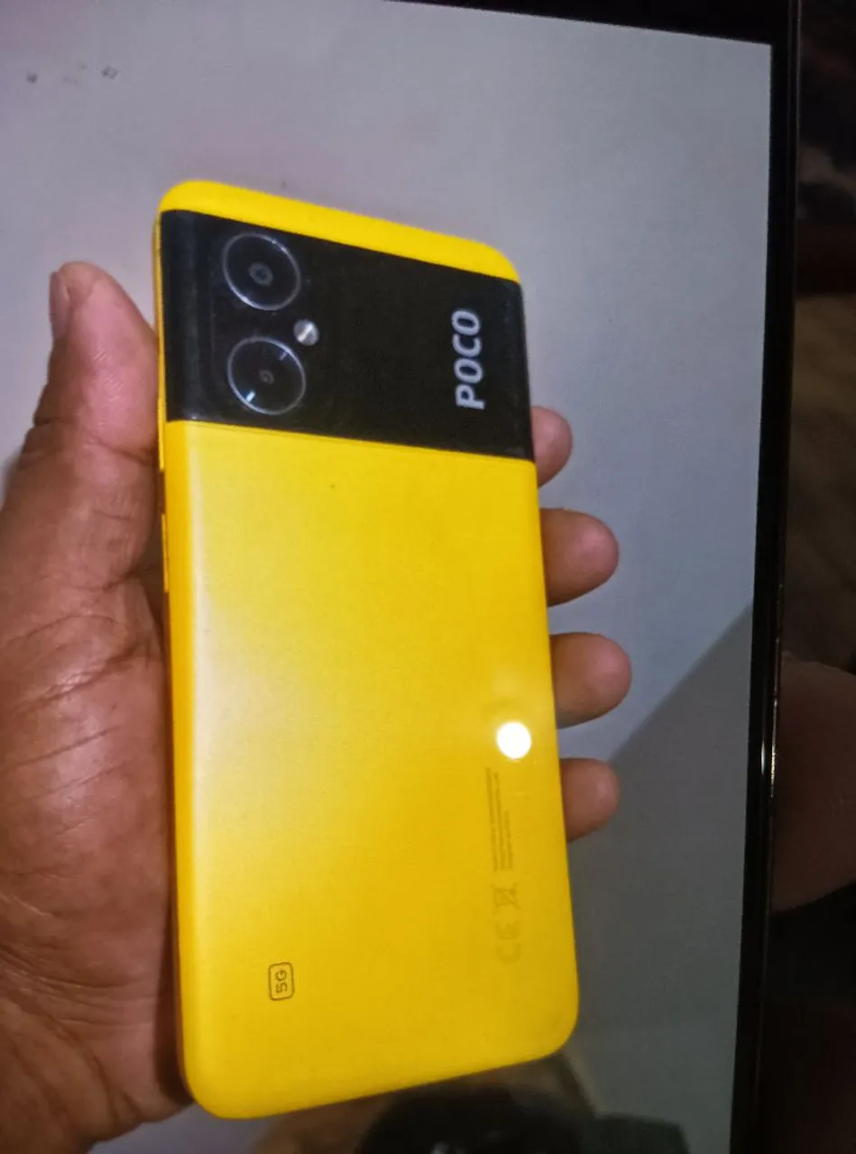 POCO M4 - Amarelo Vibrante - 5G
