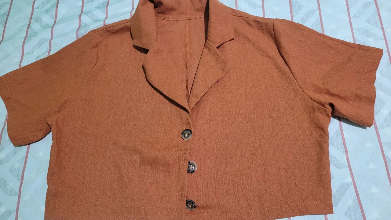 Blusa Cropped Marrom