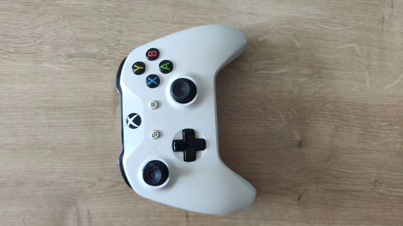 Xbox One S 1TB - Foto 2