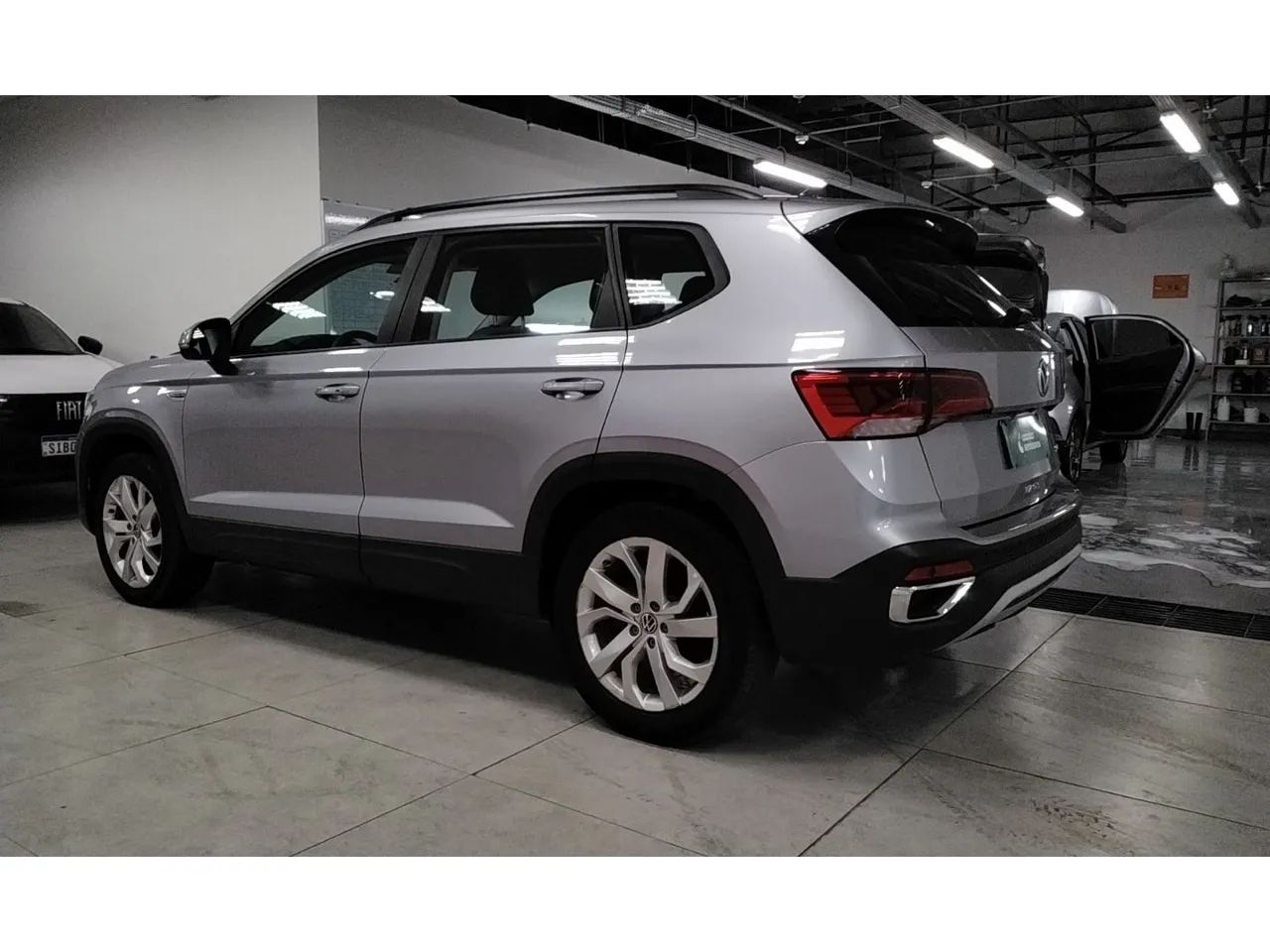 Volkswagen Taos 2023 1.4 250 tsi total flex comfortline automático - Foto 3