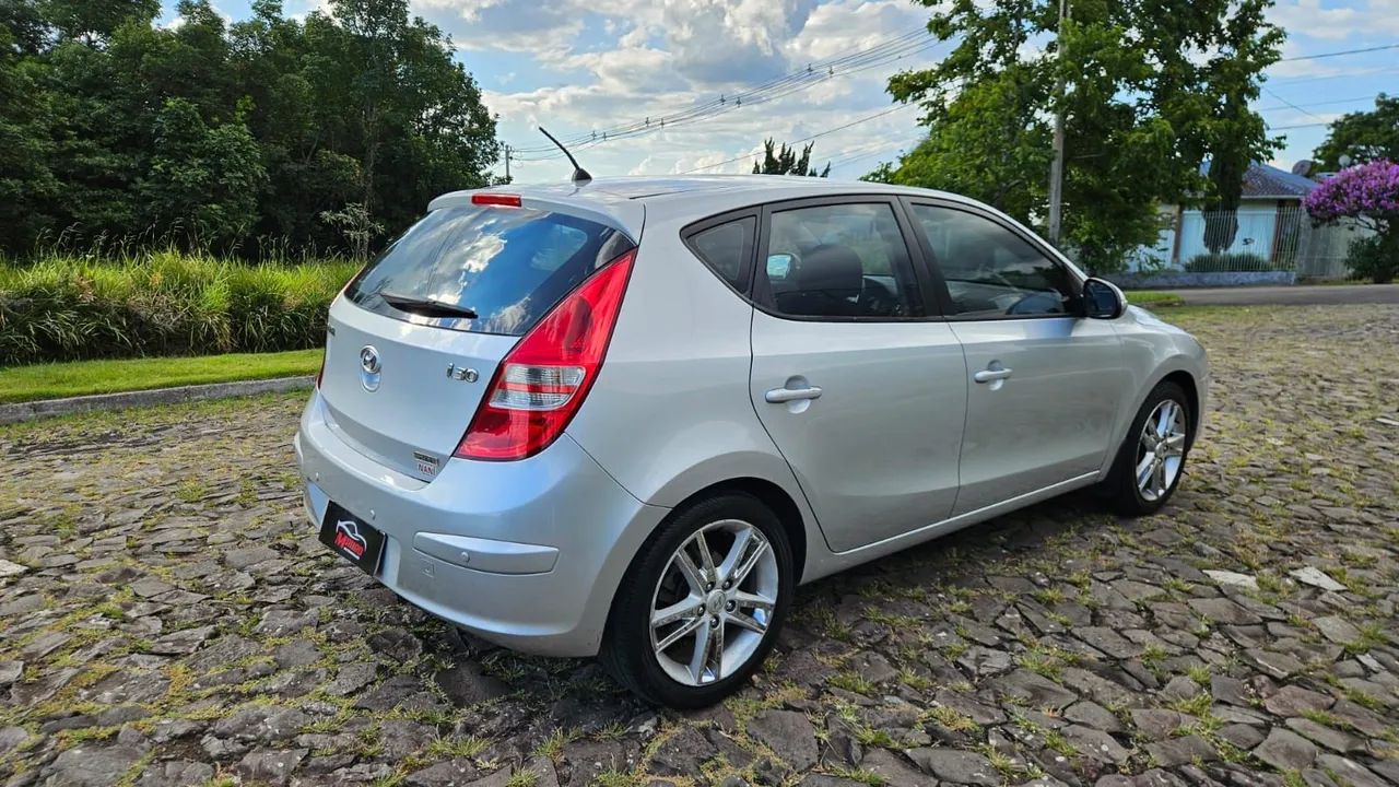 Hyundai I30 2.0 16V 145cv 5P Mec. 2011 - Foto 3