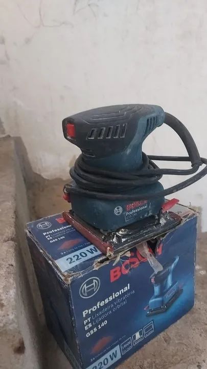 Lixadeira Orbital Bosch GSS 140 220W