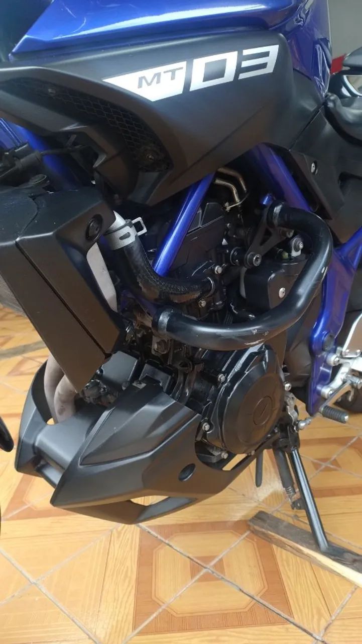 Yamaha MT 03  - Foto 2