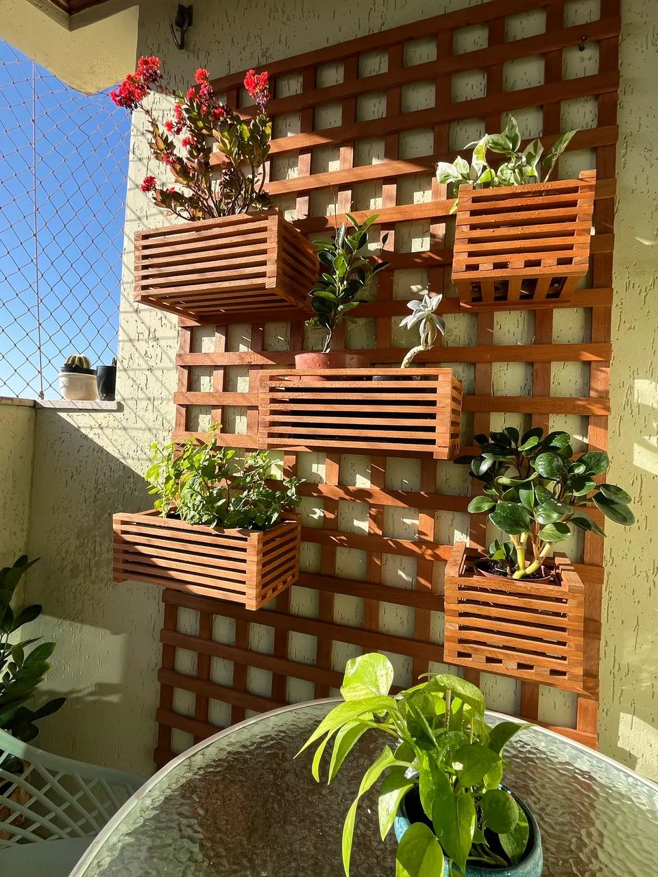 Treliça - Floreira- jardim vertical  - Foto 2