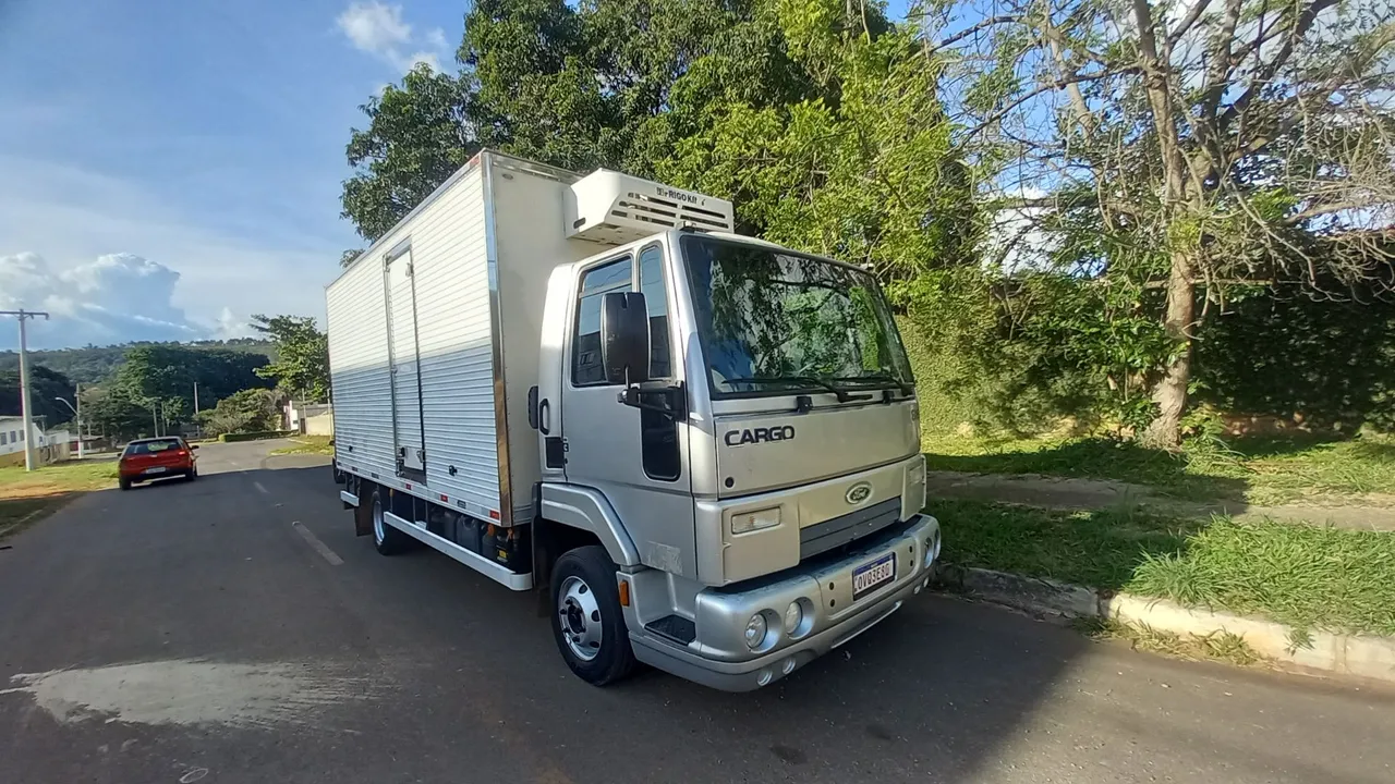 Ford cargo 816 camara fria