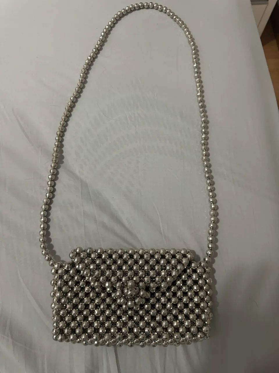 Bolsa prata de miçangas 64309756885506120