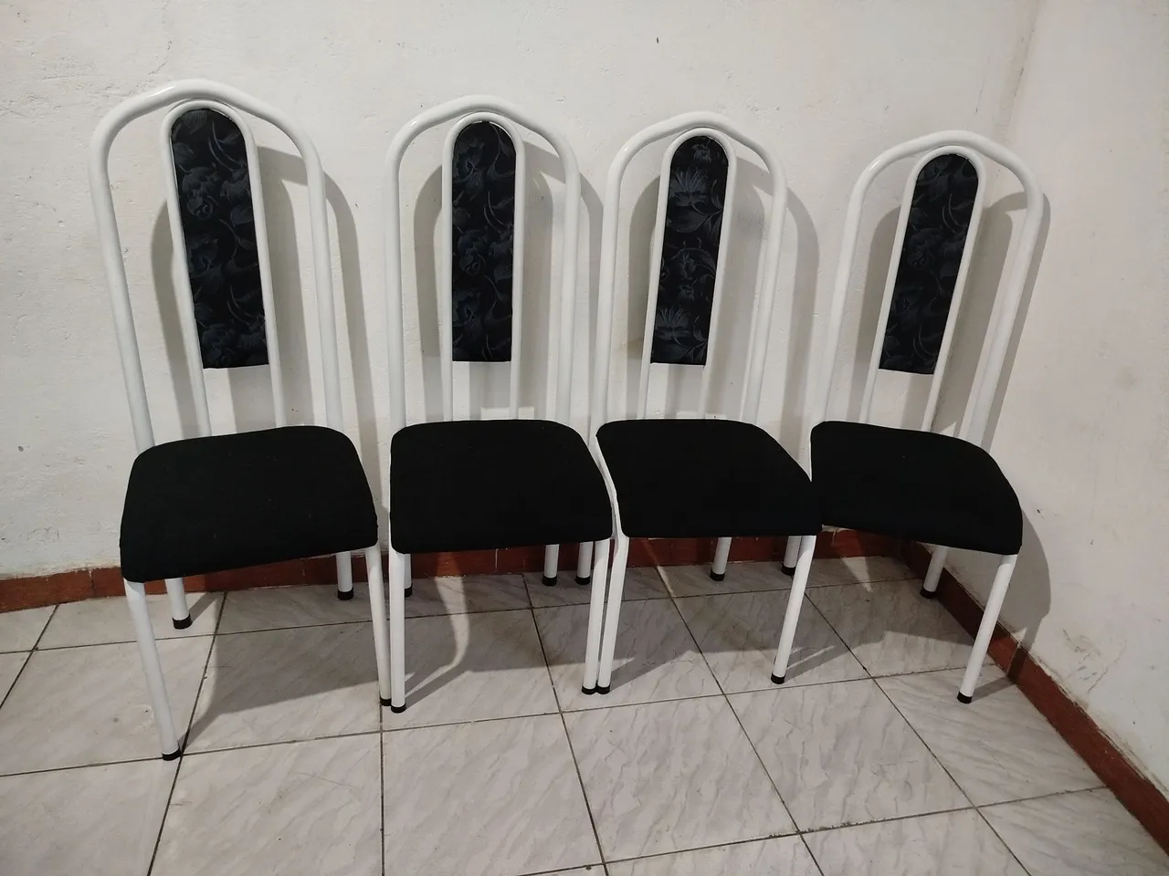 Cadeiras (faço entrega)