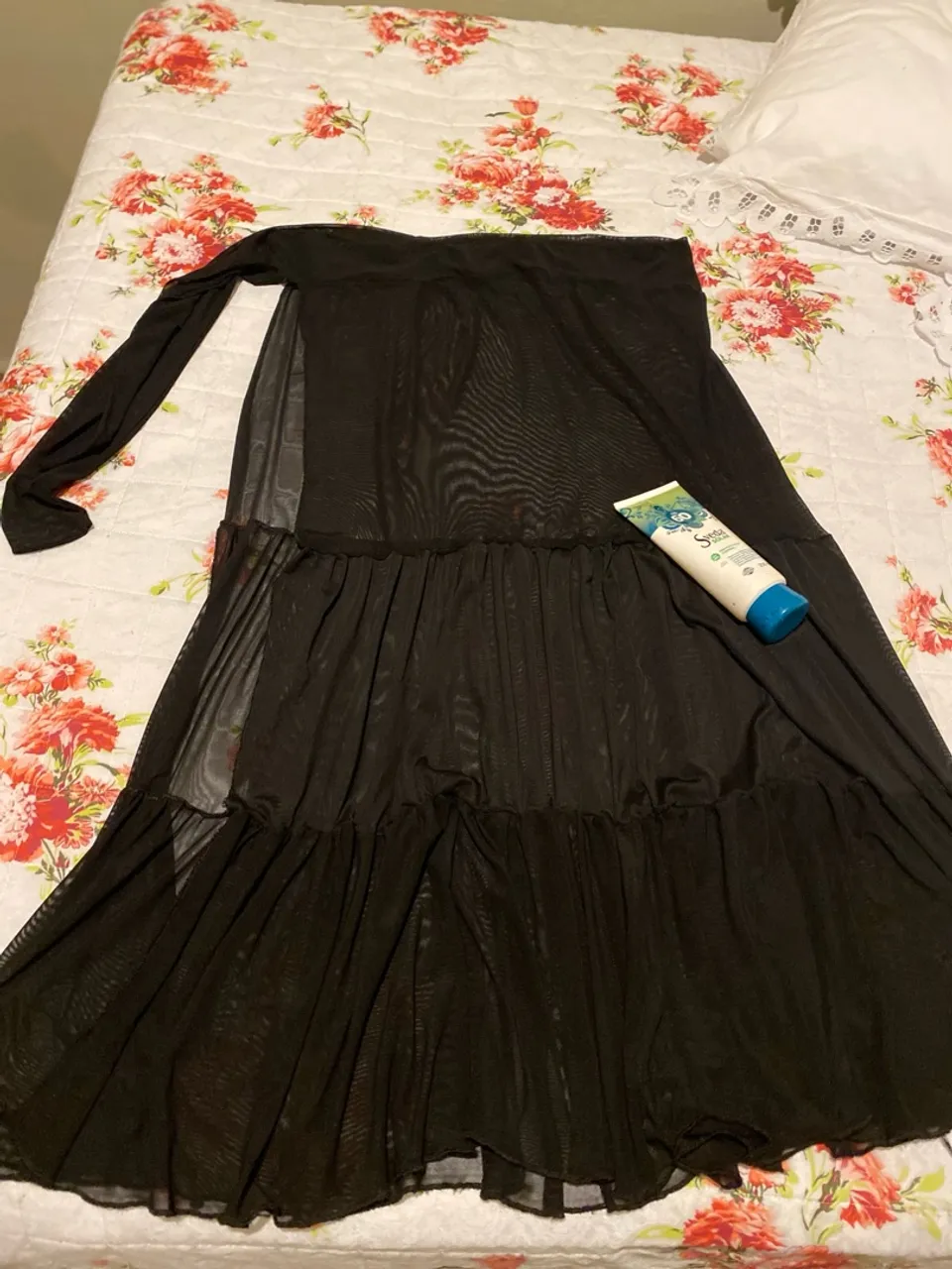 Saída de praia Tam Único + protetor 60