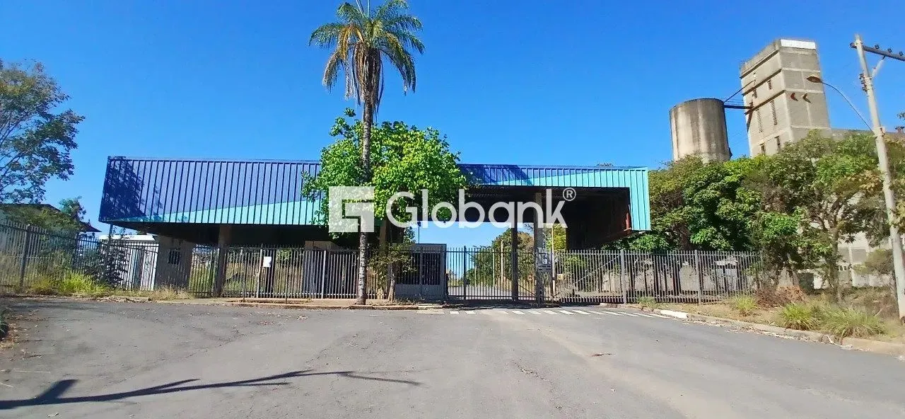 Galpão Industrial com 2.200m² no Distrito Industrial.